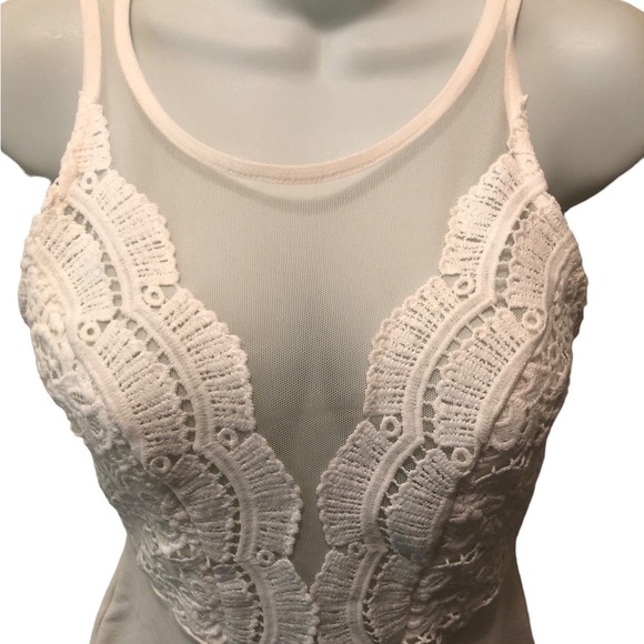 Lulus Coquina White Bandage Mini Dress Sz. S Crochet Detail Low Back Knit Sexy - Picture 5 of 8